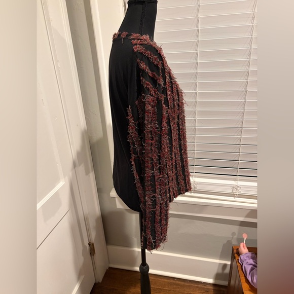 Zara Black and Red Textured Women's Sweater - Picture 3 of 5